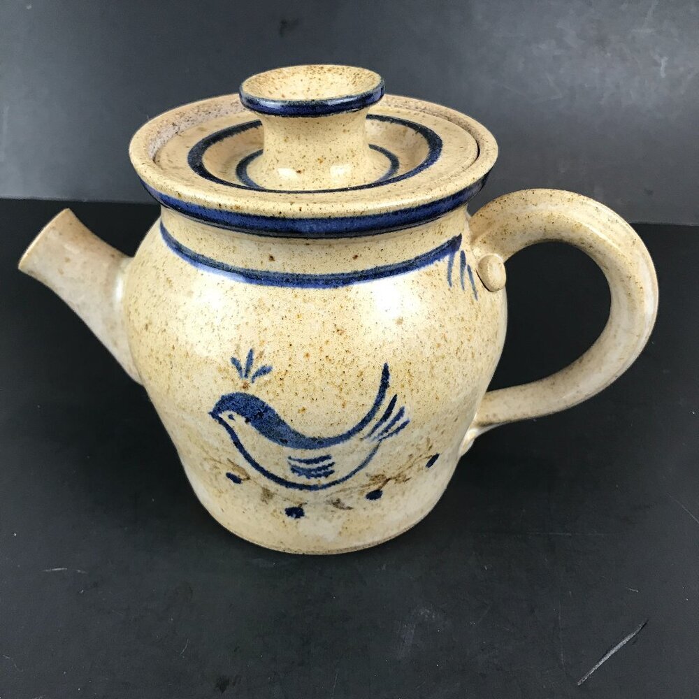 Vintage Art Pottery Tea Pot, 5" x 7"